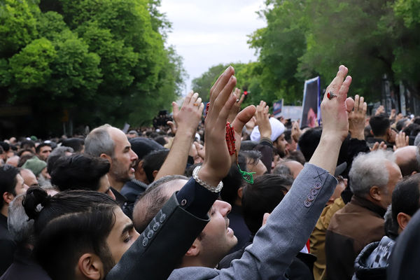 تشییع پیکر شهدای خدمت در تبریز