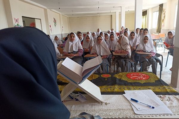 محافل انس با قرآن با یاد شهید سیدحسن‌نصرالله در مدارس رودهن 