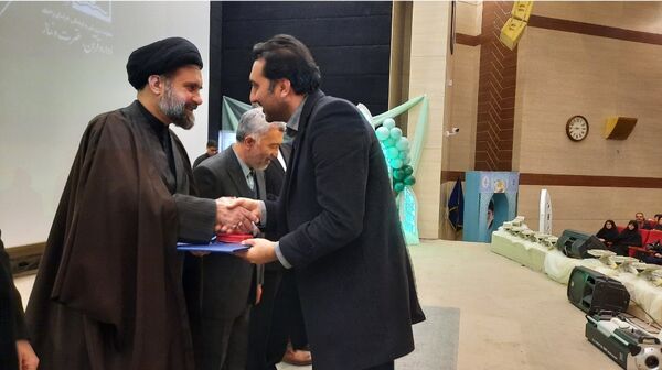 مَحفِـــلِ بزرگ اُنـــس با قُـــــرآن کریم در استان خراسان رضوی 