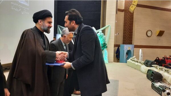 مَحفِـــلِ بزرگ اُنـــس با قُـــــرآن کریم در استان خراسان رضوی 