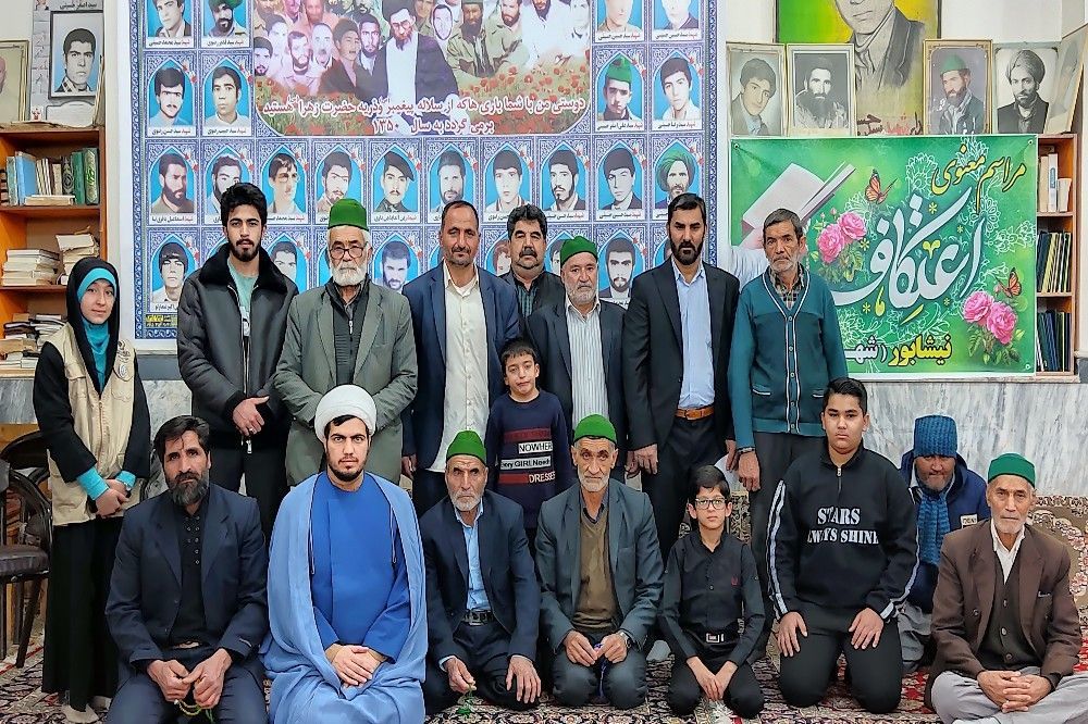 اختتامیه اعتکاف دانش‌آموزی در مسجد جامع شهر بار نیشابور