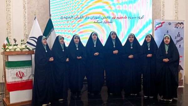 تقدیر از منتخبین کنکور ۱۴۰۳-۱۴۰۴ در جشنواره «فخر» خسروشاه