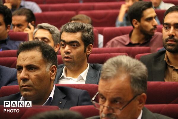 اجلاس مدیران استان یزد در آستانه بازگشایی مدارس