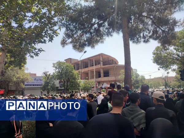 تشییع شهید مدافع امنیت همزمان با روز ملی حجاب در نیشابور