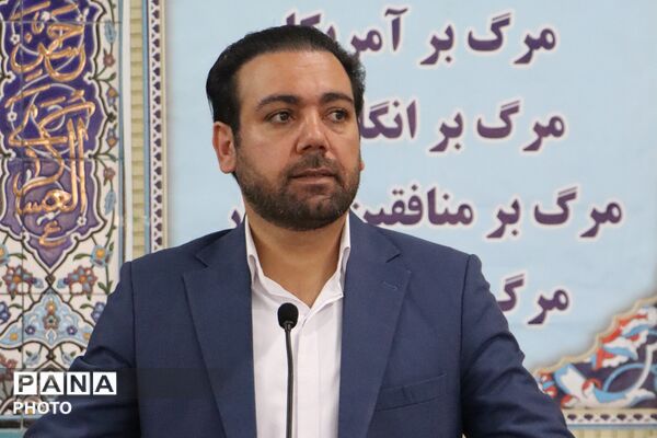 از صفوف بندگی تا قاب دوربین؛ جلوه باشکوه وحدت در نماز جمعه 