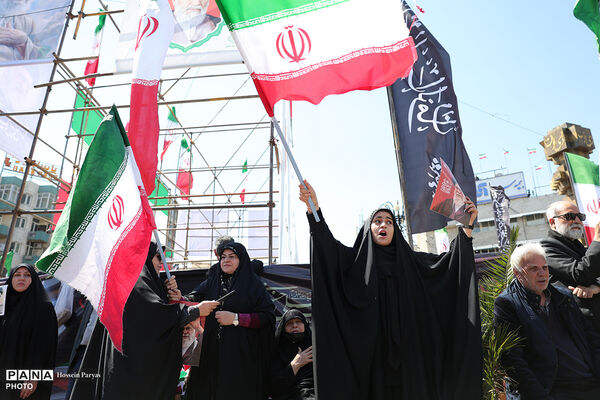 چهلمین روز شهادت رهبر شهید انقلاب اسلامی - تهران