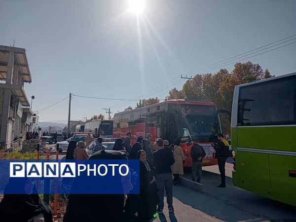 اعزام دانش‌آموزان دختر آشخانه به اردوی راهیان نور