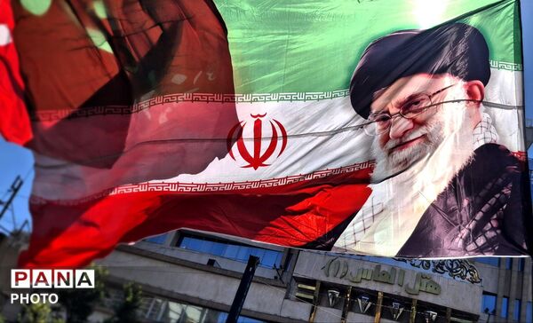 تشییع باشکوه پیکر مطهر رهبر شهید انقلاب اسلامی در مشهد