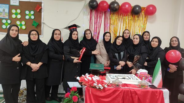 پایان شیرینِ یک آغاز؛ جشن فارغ‌التحصیلی دانشجویان آموزش ابتدایی در سما معمولان