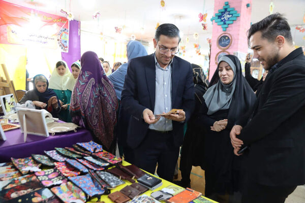 برپایی نمایشگاه زنده مشاغل و افتتاح اتاق نمایش در اسلامشهر