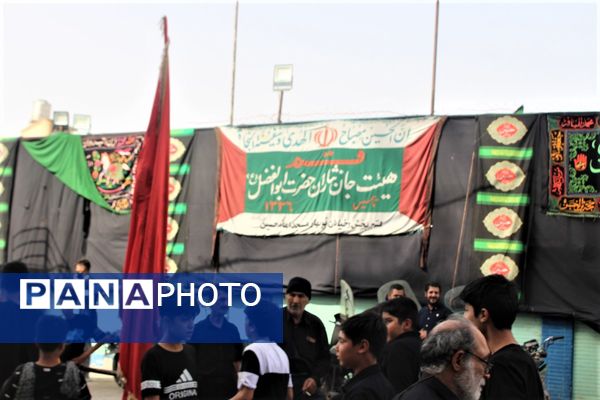 حضور پرشور کودکان قمی در دسته‌های عزاداری روز تاسوعا 