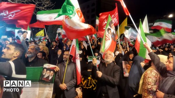 خیابان ها برای بیست و پنجمین بار حماسه آفریدند
