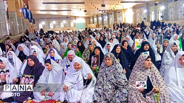 نماز جمعه عبادی و سیاسی در مصلی یاسوج