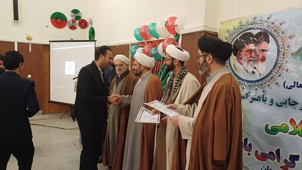 مراسم تقدیر از مربیان پرورشی شهرستان کمیجان