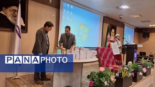 گردهمایی نویسندگان دهه هشتادی در تهران