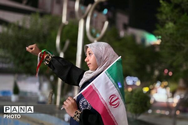 جشن آغاز امامت در شب‌های چراغانی
