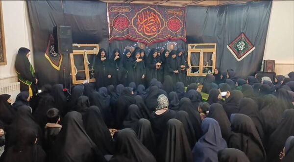 مراسم استقبال از شهید گمنام در دبیرستان دخترانه امام رضا(ع) واحد ۱۲ مشهد