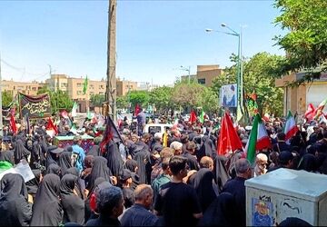 راهپیمایی باشکوه همدانی‌ها و تجدید بیعت با آرمان‌های انقلاب در سوگ رهبر شهید
