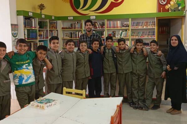 انس باکتاب و کتاب‌خوانی مدرسه باقرالعلوم شهرستان فیروزکوه