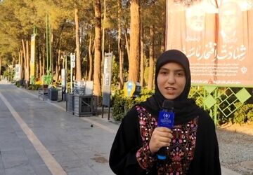 نذر پیروزی رزمندگان اسلام توسط مردم اصفهان