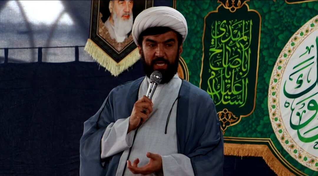 اعتکاف دانش‌آموزی نقطه شروع تربیت معنوی است