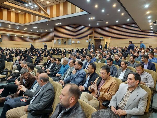 از فرهنگیان شاخص خرمدره تقدیر شد