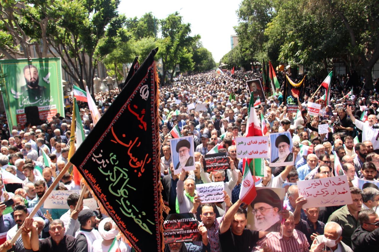 خروشی بی‌نظیر مردم تبریز در کف میدان