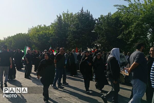  طنین فریاد «انتقام» در مصلی تهران