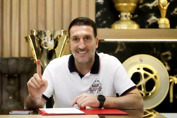 بزیک مدیر آکادمی پرسپولیس شد