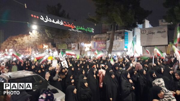 قاب هایی از حضورـ۲