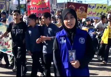 مصاحبه با برخی از مسئولین شهرستان آزادشهر در حاشیه راهپیمایی‌ یوم‌الله ۱۳ آبان