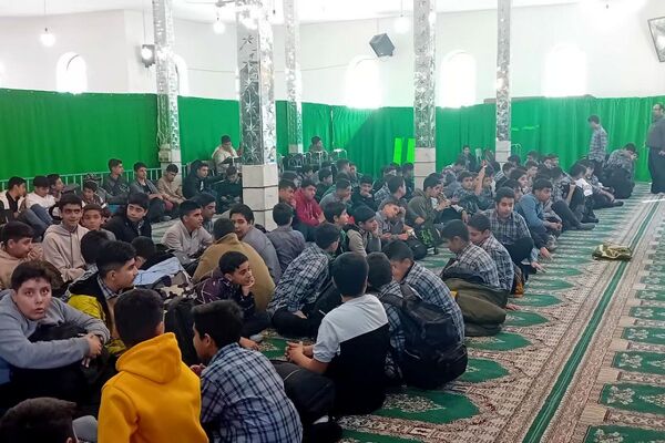 برگزاری پیاده‌روی عظیم فاطمیه در فیروزکوه