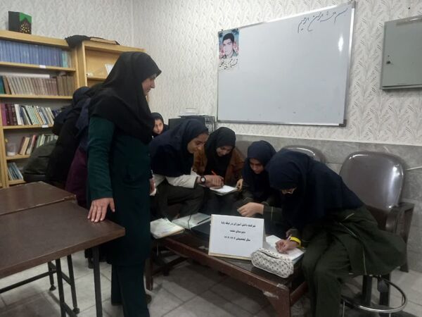 برگزاری لیگ پایا در دبیرستان عفت