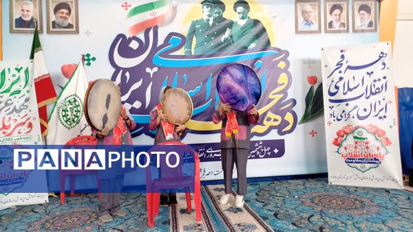 همایش یاوران انقلاب پیشگامان مقاومت در شهرستان جاجرم 