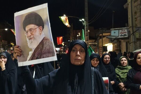 مراسم راهپیمایی و عزاداری برای تشییع رهبر شهید در گچساران 