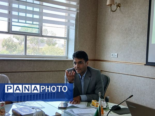 مراسم تجلیل از دانش آموز خبرنگاران پانا ناحیه پنج مشهد 