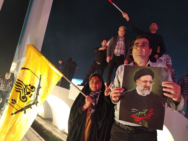 شادی مردم در شاهکار نیروهای سپاه پاسداران 