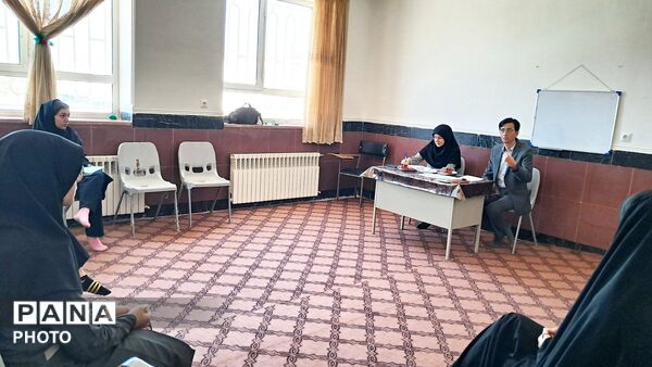 مسابقه مشاعره در شهرستان کاشمر