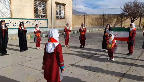 برگزاری بیست و ششمین مانور زلزله در دبستان شهدای فرهنگی