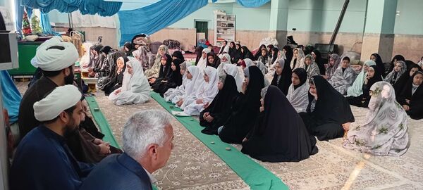 بازدید امام جمعه خلیل آباد از معتکفین مسجد جامع روستای نقاب