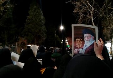 با قلبی مملو از امید؛ بیعت با امام جدید