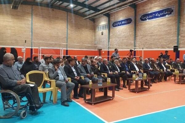 افتتاح سالن ورزشی شهید هندویان با حضور وزیر آموزش و پرورش در قم 
