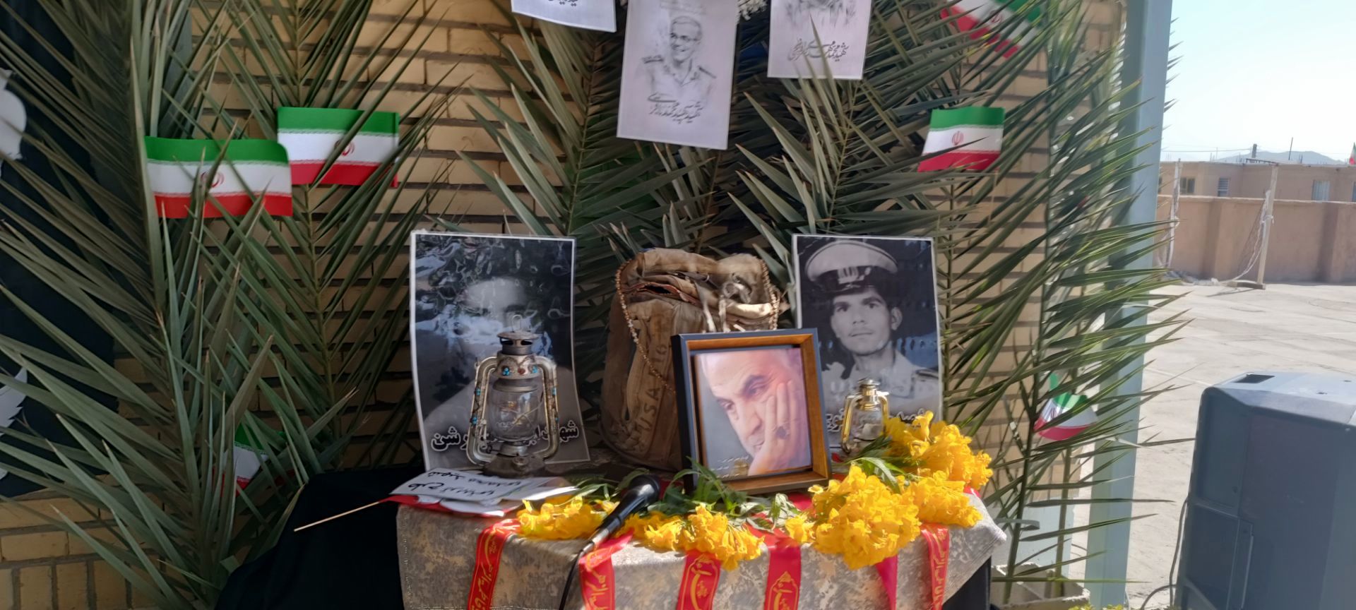 استقبال باشکوه دانش‌آموزان از پیکر شهید در مدرسه شهید مطهری