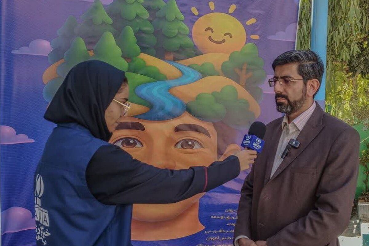 والدین کلیدی‌ترین نقش در سلامت روان دانش‌آموزان را دارند