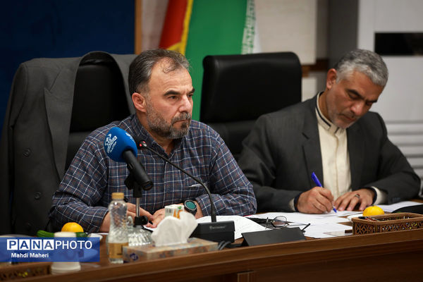 جلسه هم‌اندیشی و هم‌افزایی سرناظران پایش فعالیت‌های قرآن، عترت و نماز در سراسر کشور