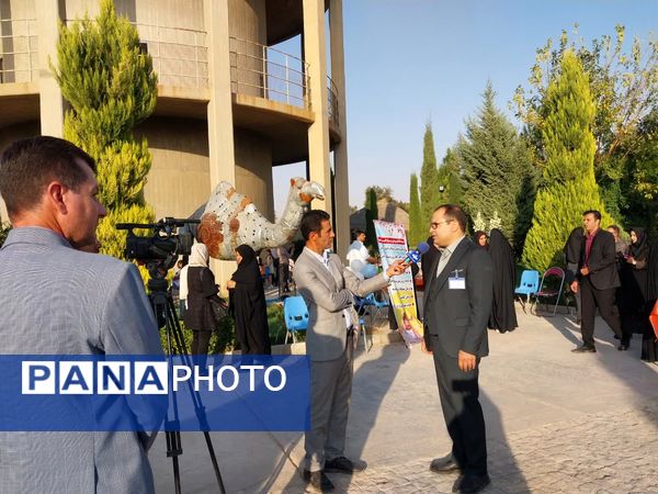 جشنواره و همایش بزرگ اتیسم به مناسبت روز جهانی کودک