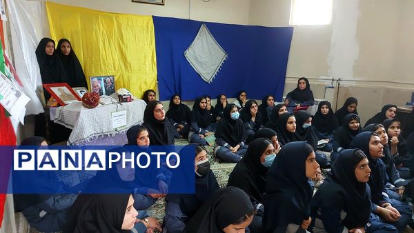 برگزاری یادواره شهدا در آموزشگاه شهید میر معمولان