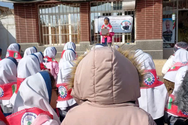 یادواره شهید حاج قاسم سلیمانی در مدرسه ۲۲بهمن دوره اول شهرستان آباده