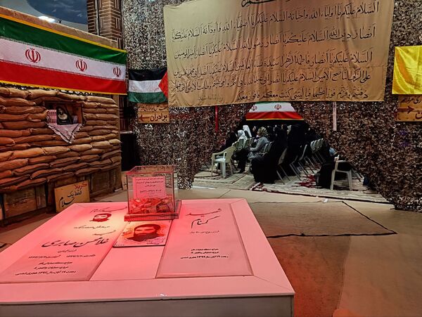 برگزاری جشن اتمام حفظ کل قرآن واعطای مدرک قرآنی به دانش آموزان
