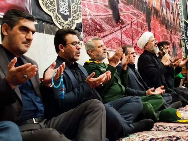 حضور پرشور مسئولان کاشمر در مراسم عزاداری شب سوم محرم روستای قلعه بالا